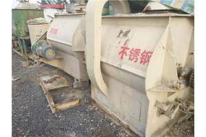 求购二手塑料混合机图1