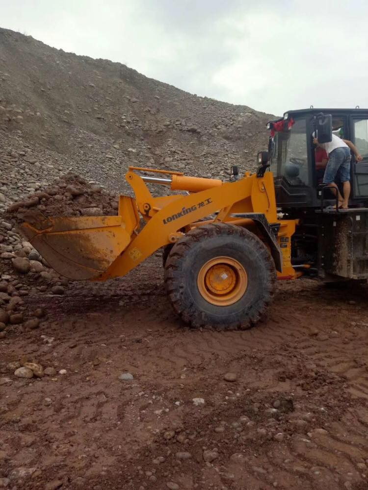 茂名市龙工以旧换新代理商热线搅拌站利器