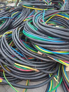 镇江废旧电缆回收——可以现场报价