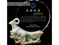 在任纪念奖牌，陶瓷荣休奖杯图片，上饶定做教师荣休座谈会纪念品