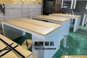 手机体验台