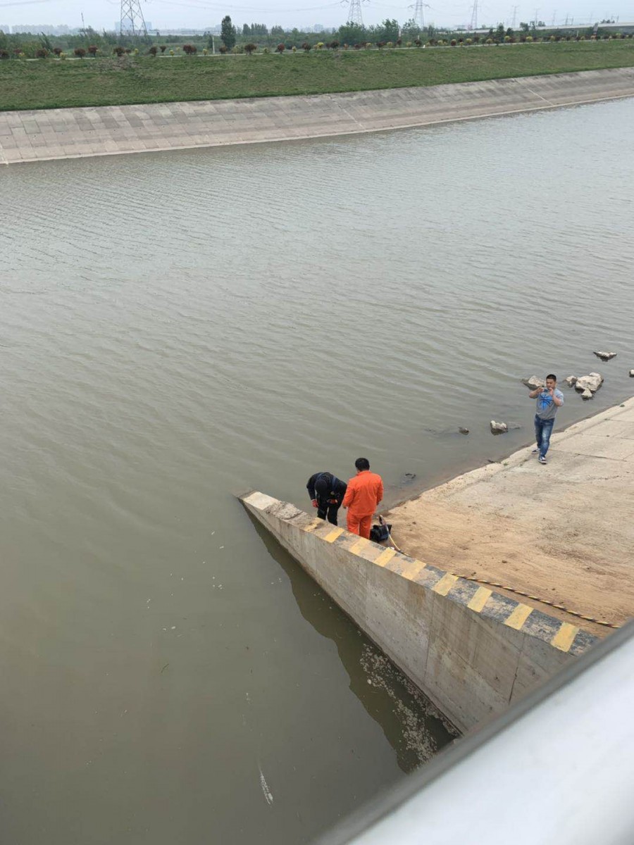 黔东南水下打孔打眼植筋公司——本地水下施工队