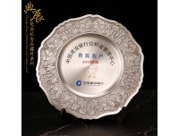 腐蚀纪念盘制作，定做公司庆典礼品，商会大会礼物