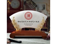 工厂定做商会礼品，水晶周年礼品，企业工会商会年度纪念品