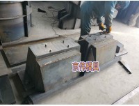 郑州植草式水泥挡墙模具镶嵌式生态框模具产品