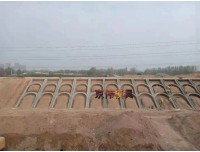 嘉鱼县铁路两侧路堑拱形骨架护坡模具京伟